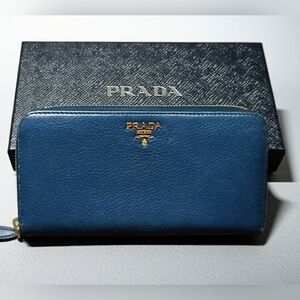 PRADA Saffiano Blue Leather Zip Around Wallet. With Box & AUTHENTICITY Card!